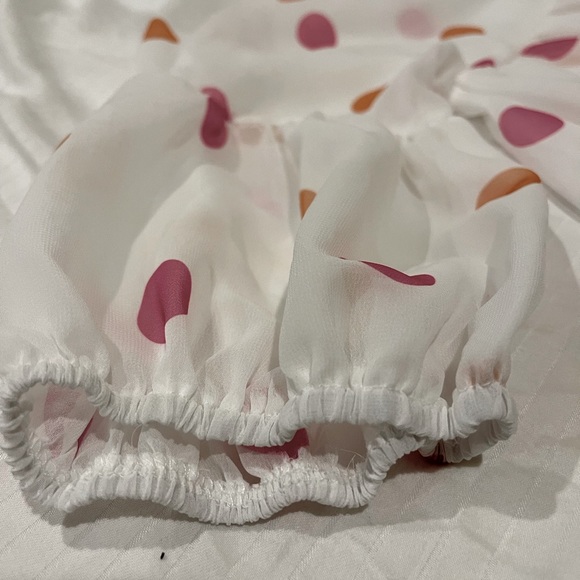 White Casual Polka Dots Suit, size 3XL - Picture 3 of 4